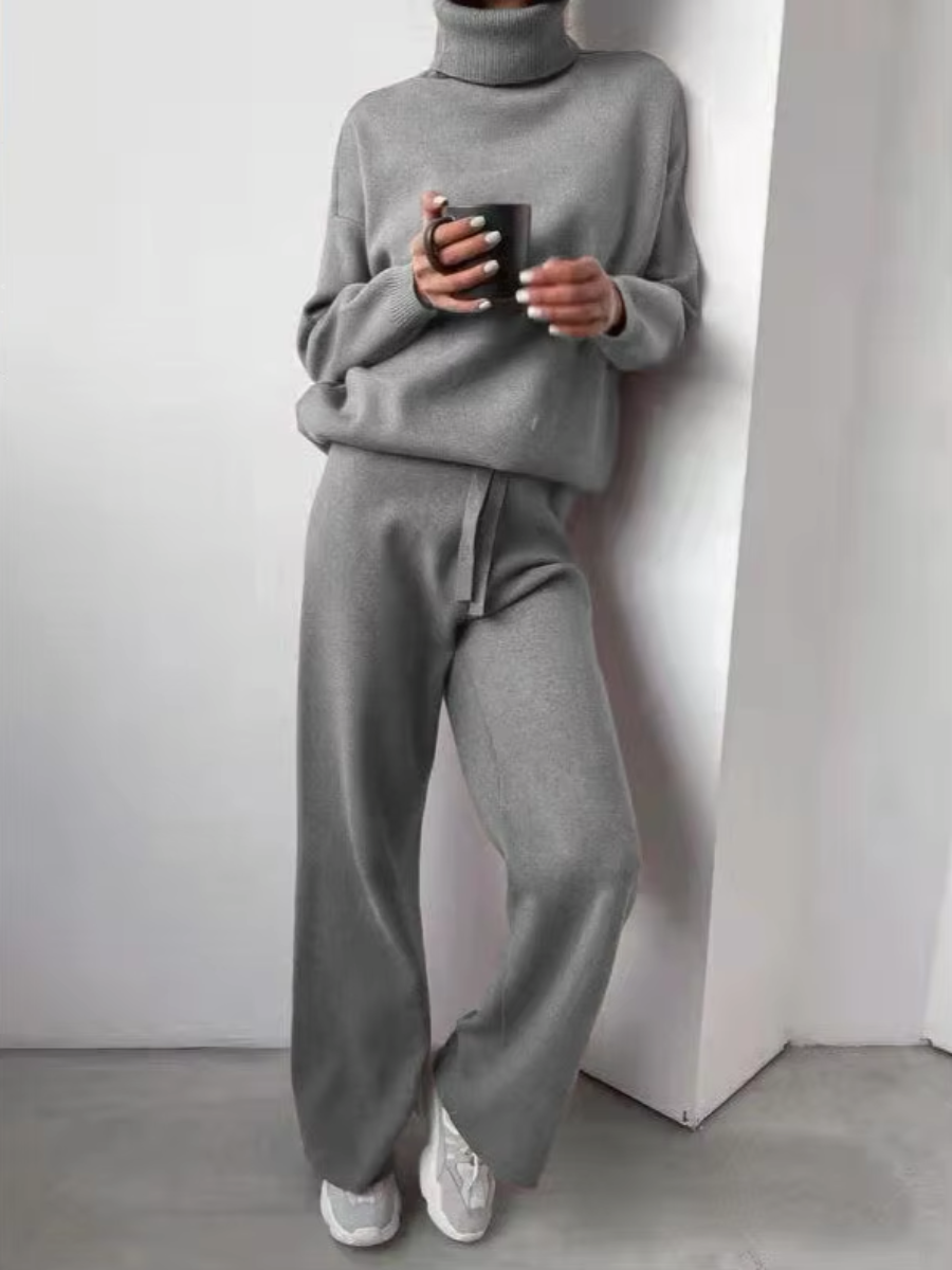 Esra | Cozy Turtleneck Set